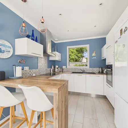 Feriehus Maison Au Calme Pour 8 Avec Jardin